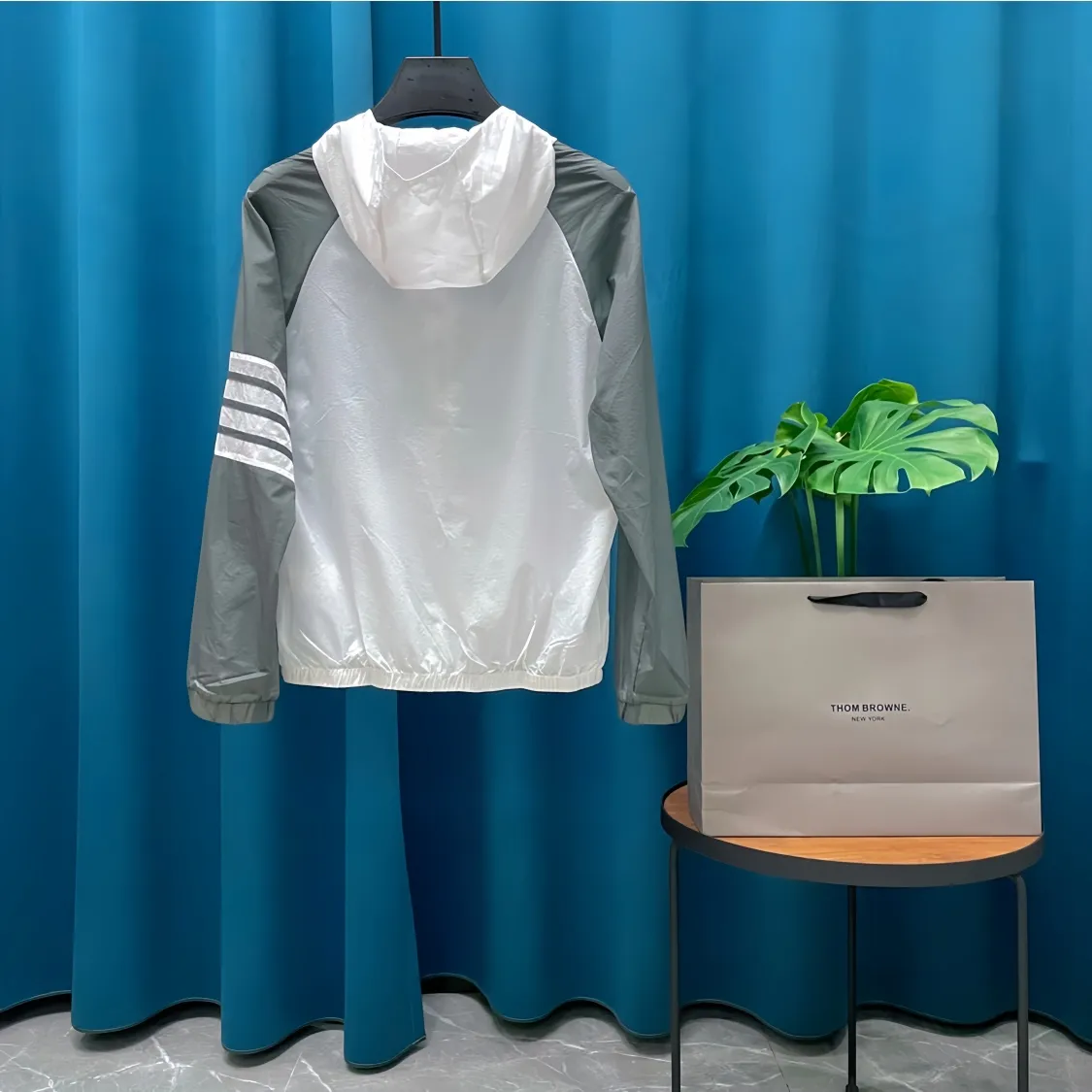THOMBROWNE➡️ Classic Breathable ， ， ， ， ， 。 Premium uv 100， ， ， 。。 Classic ， 。 ！ ：White Gray Navy Blue Size：1/5